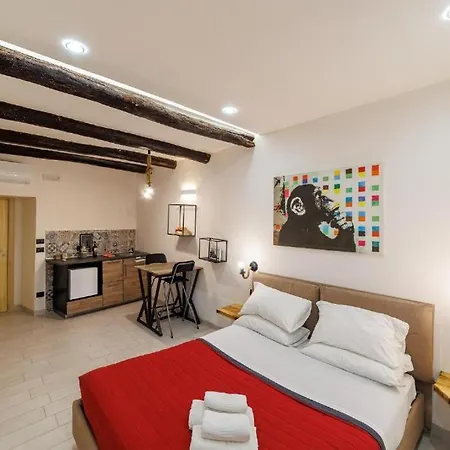 Legnosuites 3 3 Bathrooms Group And Family By Houseinnaples Appartement Naples